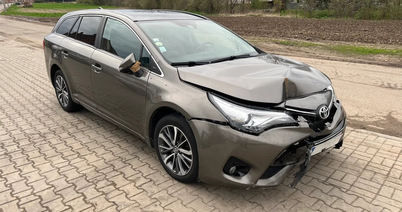 Toyota Avensis cena 21900 przebieg: 218000, rok produkcji 2016 z Chodzież małe 232